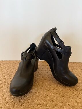 Dansko Black Leather Wedge Clog with Ankle Strap